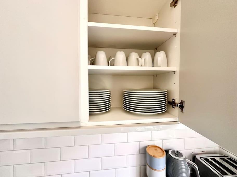 5 Bed Property In Se12 伦敦 外观 照片
